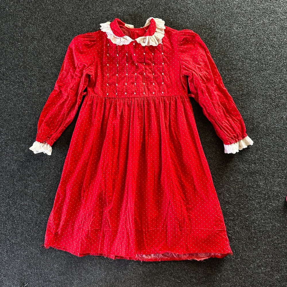 Polly Flinders Vintage Hand Smocked Red Polka Dot Dress Lace Trim Girls 6X